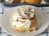 Classic Giant Cinnamon Rolls